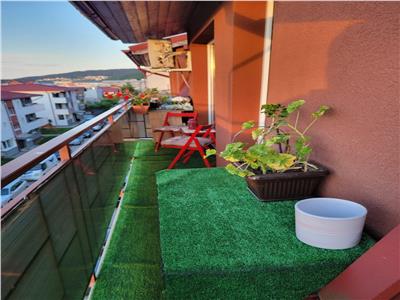 Apartament modern mobilat si utilat zona centrala Floresti,
43 mp utili plus balcon si parcare.