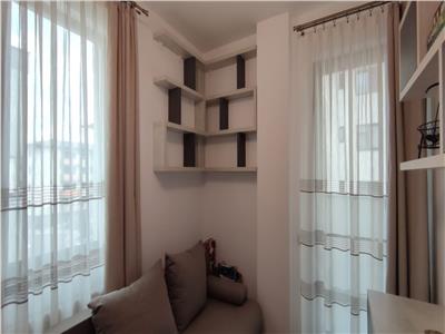 Comision 0% Apartament in zona Sub Cetate la cheie nou! 3 camere 61 mp, garaj subteran si boxa!