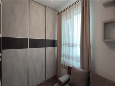 Comision 0% Apartament in zona Sub Cetate la cheie nou! 3 camere 61 mp, garaj subteran si boxa!