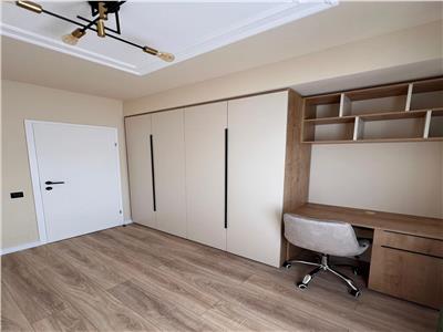 Apartament cu 3 camere la cheie, etaj intermediar in Floresti.