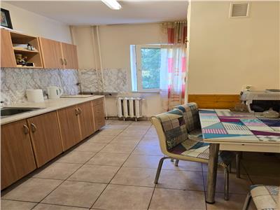 0% COMISION! Apartament cu 2 camere in Manastur zona Big, 50 mp plus balcon si beci.