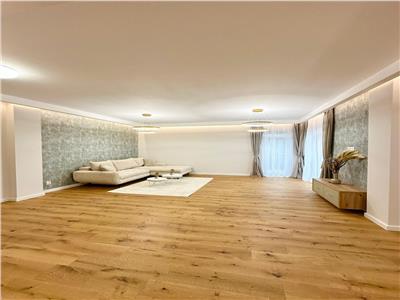 Penthouse super finisat si utilat, 3 camere, 90 mp plus terasa 30 mp in Floresti.