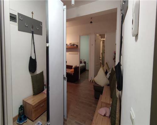 Apartament cu 3 camere 57 mp, 2 bai, parter inalt in Floresti.