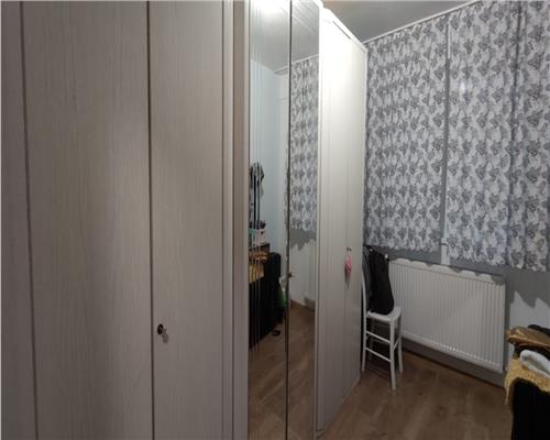 Apartament cu 3 camere 57 mp, 2 bai, parter inalt in Floresti.