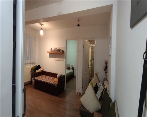 Apartament cu 3 camere 57 mp, 2 bai, parter inalt in Floresti.