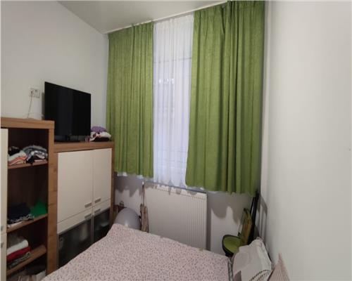 Apartament cu 3 camere 57 mp, 2 bai, parter inalt in Floresti.