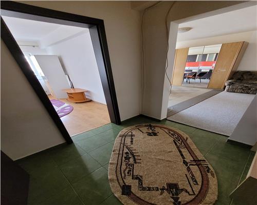 Apartament cu 2 camere 46 mp plus balcon 5 mp, etaj 1, zona Florilor.