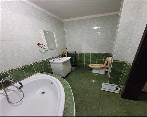 Apartament cu 2 camere 46 mp plus balcon 5 mp, etaj 1, zona Florilor.