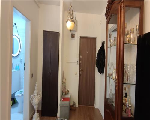 Apartament cu 2 camere 48 mp plus terasa cu Cf 50 mp partial mobilat in Floresti.